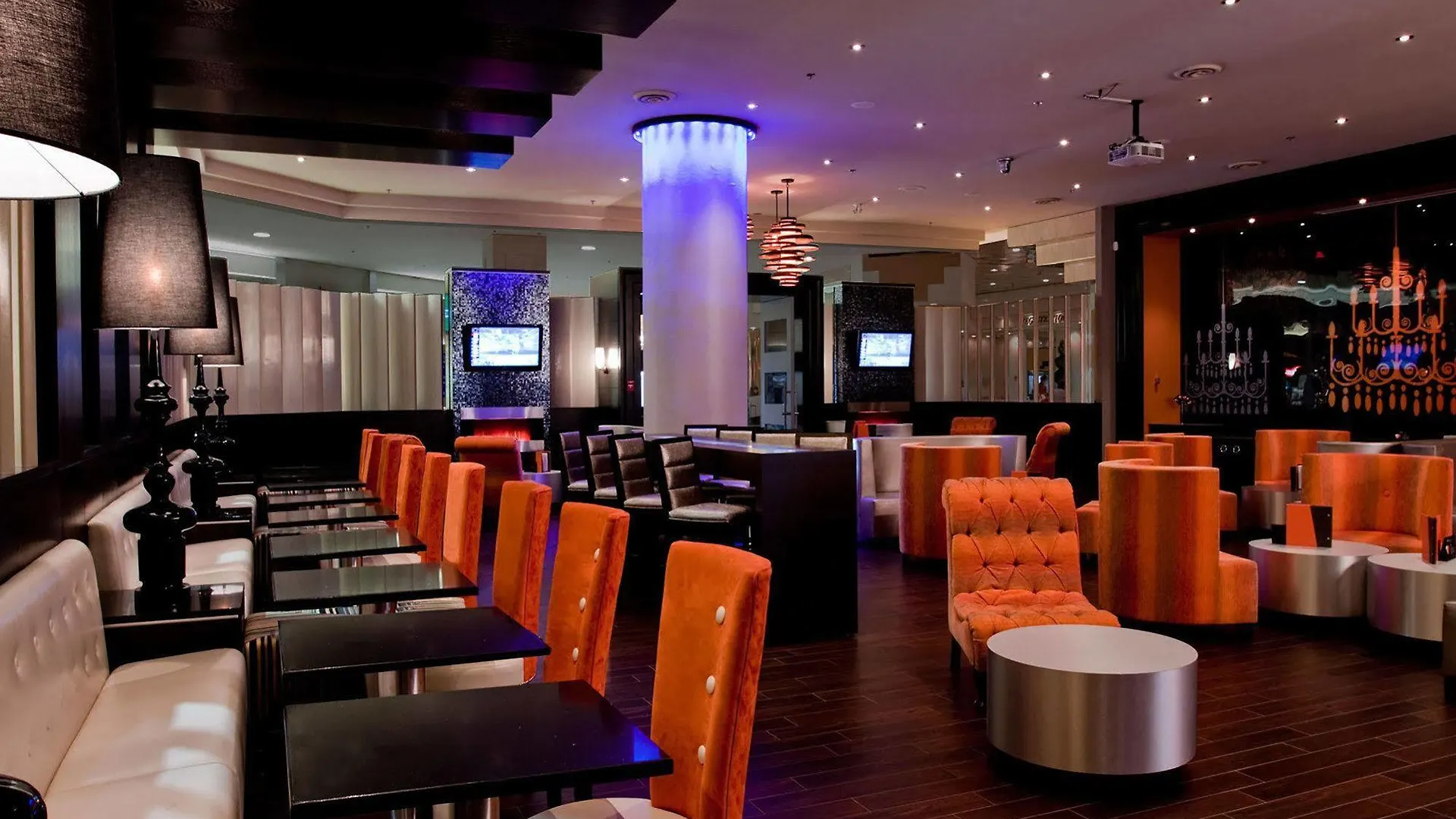 Fantasyland Hotel Edmonton