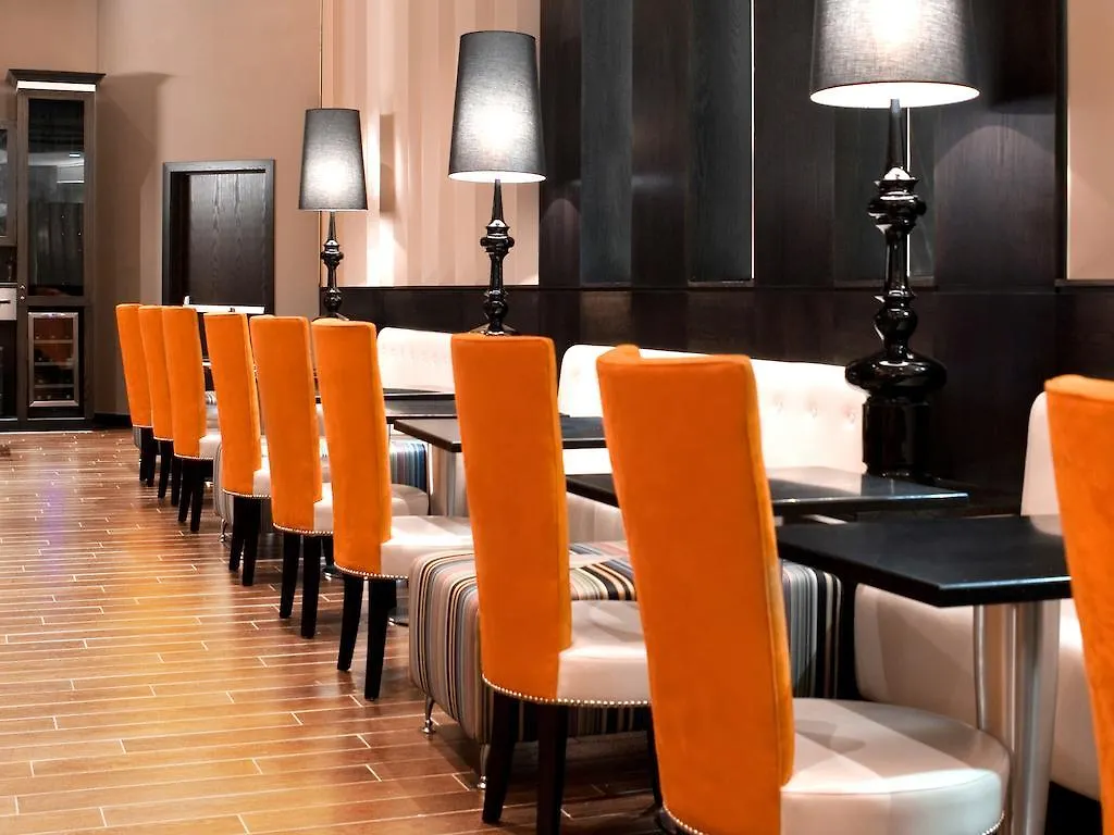 Fantasyland Hotel Edmonton