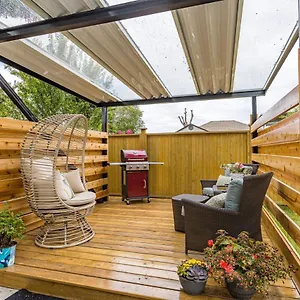 Villa Near Downtown East@ Joyce Skytrain Vancouver